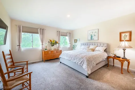 1902 Doolin Avenue Mchenry IL 60050