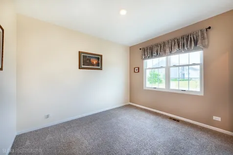 1902 Doolin Avenue Mchenry IL 60050