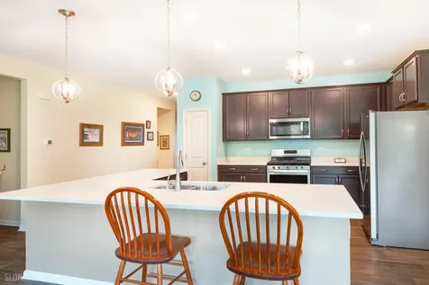 1902 Doolin Avenue Mchenry IL 60050