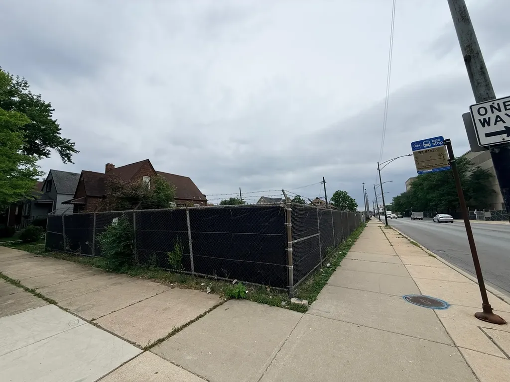 2849-3139 West 51st Street Chicago IL 60632