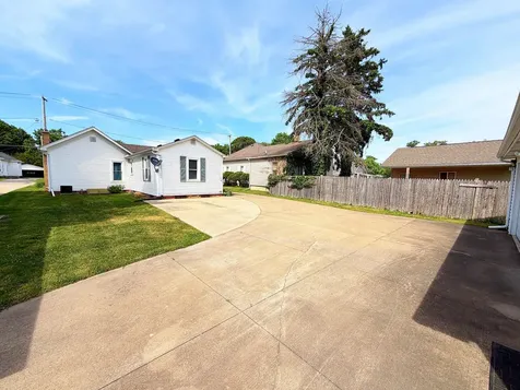 411 West Grant Street Streator IL 61364