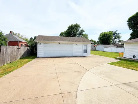 411 West Grant Street Streator IL 61364