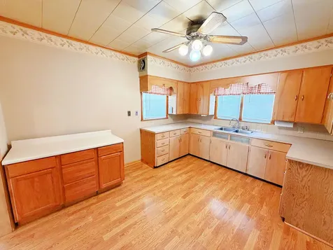 411 West Grant Street Streator IL 61364