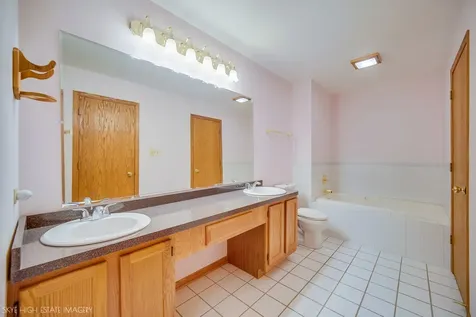 7940 West Tiffany Court Palos Hills IL 60465