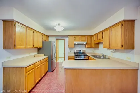 7940 West Tiffany Court Palos Hills IL 60465