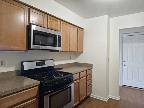 833 Village Quarter Road West Dundee IL 60118