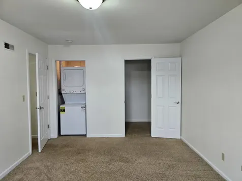 833 Village Quarter Road West Dundee IL 60118