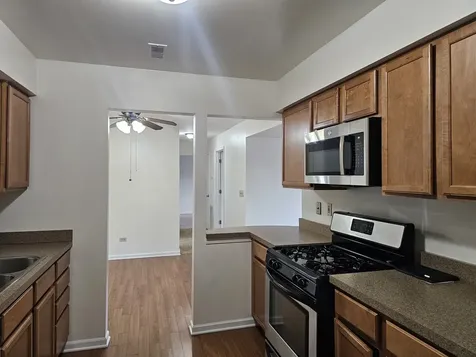833 Village Quarter Road West Dundee IL 60118
