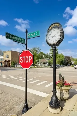 310 Cunat Boulevard Richmond IL 60071