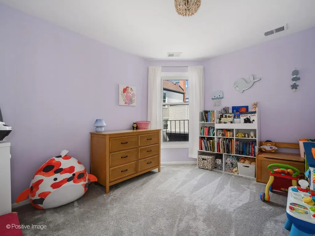 492 West Belmont Avenue Chicago IL 60657