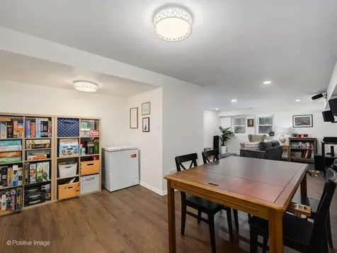 492 West Belmont Avenue Chicago IL 60657