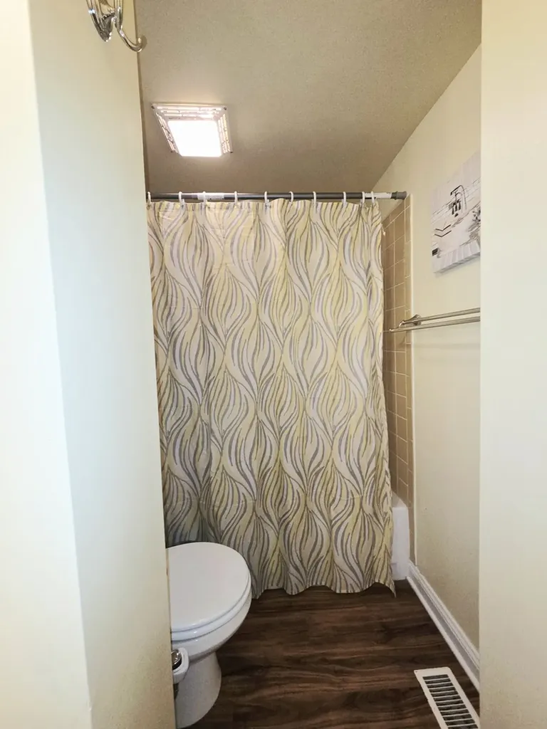 1294 Downing Street Roselle IL 60172