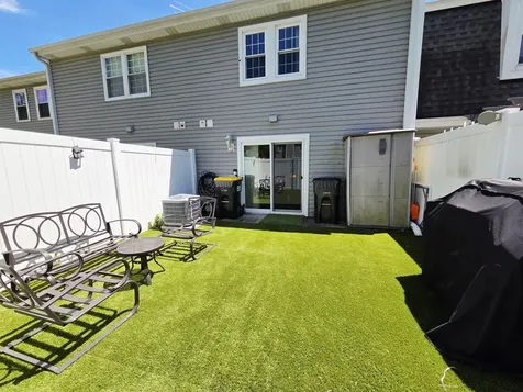 1294 Downing Street Roselle IL 60172