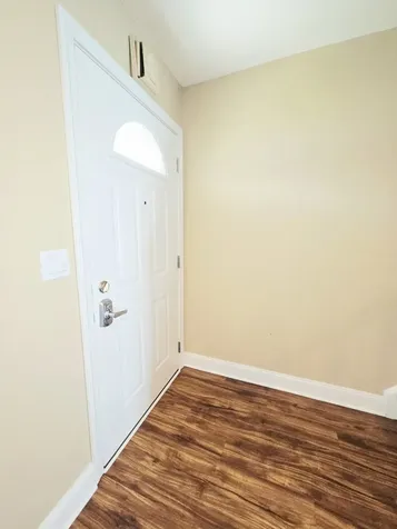 1294 Downing Street Roselle IL 60172