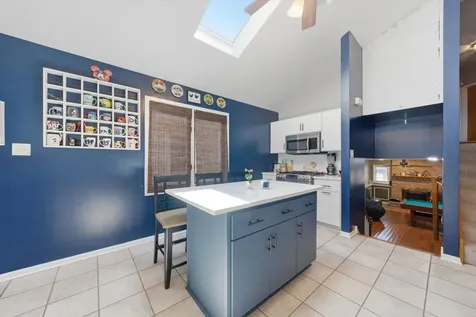 7027 West 64th Place Chicago IL 60638