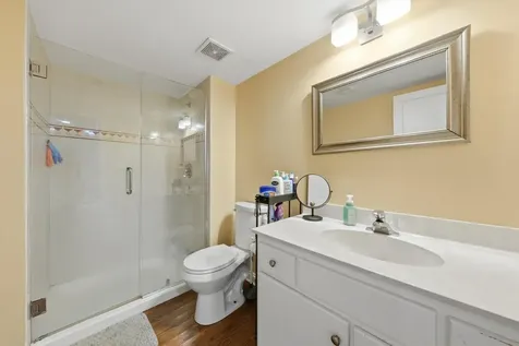 7027 West 64th Place Chicago IL 60638