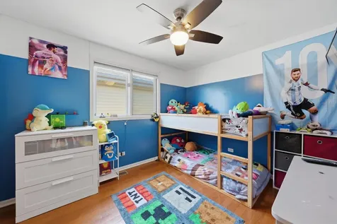 7027 West 64th Place Chicago IL 60638
