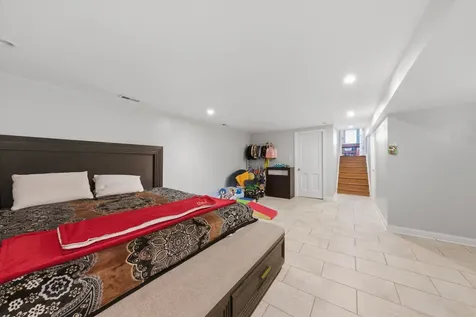 7027 West 64th Place Chicago IL 60638