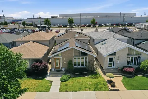 7027 West 64th Place Chicago IL 60638