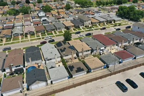 7027 West 64th Place Chicago IL 60638