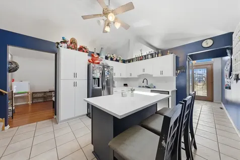 7027 West 64th Place Chicago IL 60638