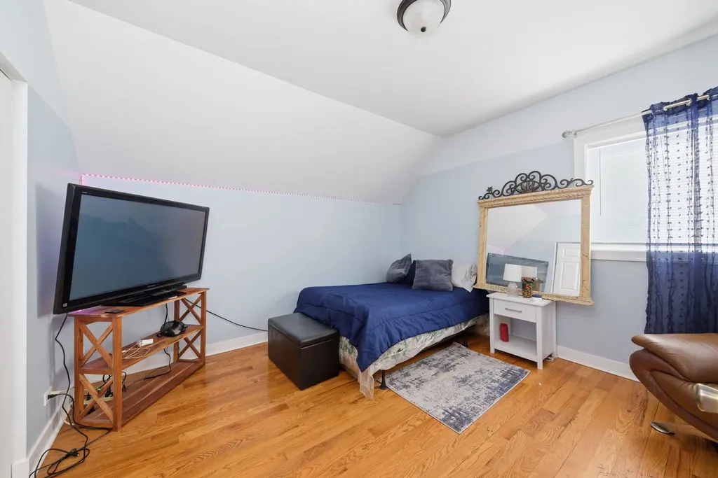 633 North Latrobe Avenue Chicago IL 60644