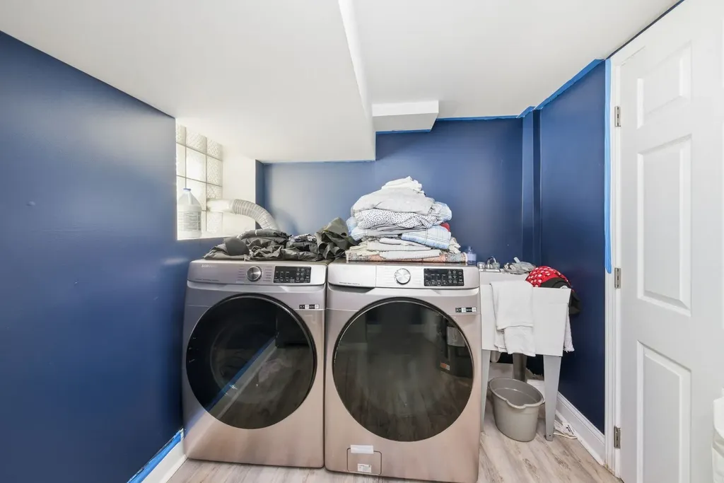 633 North Latrobe Avenue Chicago IL 60644