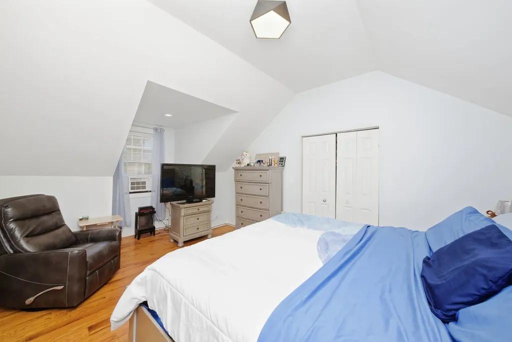 633 North Latrobe Avenue Chicago IL 60644