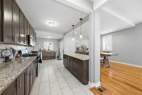 633 North Latrobe Avenue Chicago IL 60644