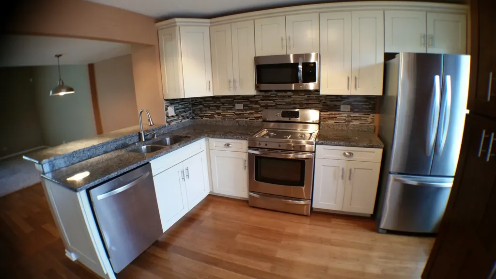 118 West 67th Street Westmont IL 60559