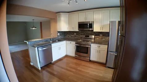 118 West 67th Street Westmont IL 60559