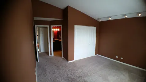 118 West 67th Street Westmont IL 60559