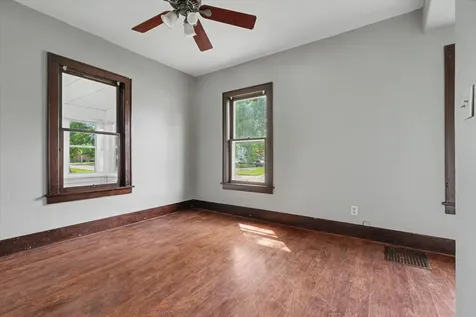 359 West State Street Paxton IL 60957