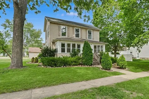 359 West State Street Paxton IL 60957