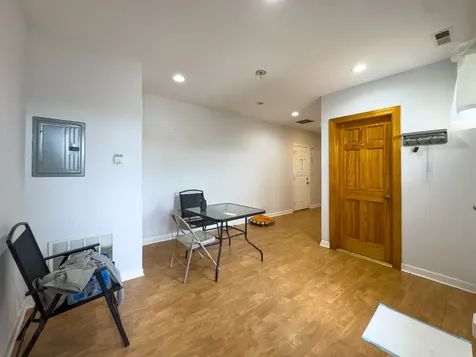 1813 Dempster Street Evanston IL 60201