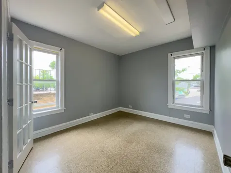 1813 Dempster Street Evanston IL 60201