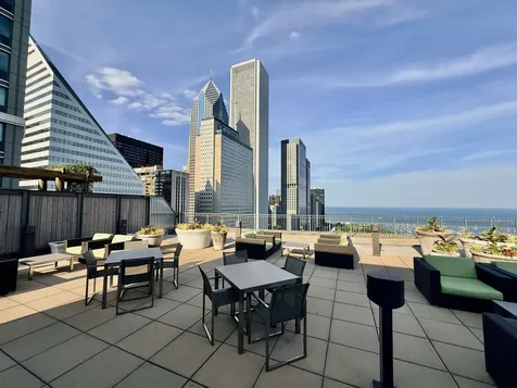 130 North Garland Court Chicago IL 60602