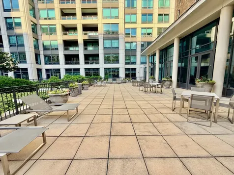 130 North Garland Court Chicago IL 60602