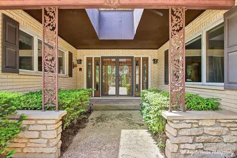 4121 Miller Oaks Drive Mchenry IL 60051