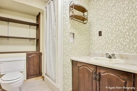 4121 Miller Oaks Drive Mchenry IL 60051