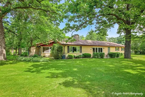4121 Miller Oaks Drive Mchenry IL 60051