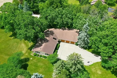 4121 Miller Oaks Drive Mchenry IL 60051