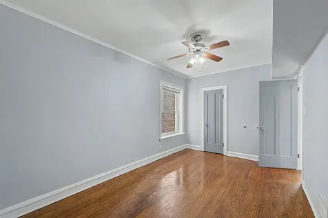 10724 South Avenue C Chicago IL 60617