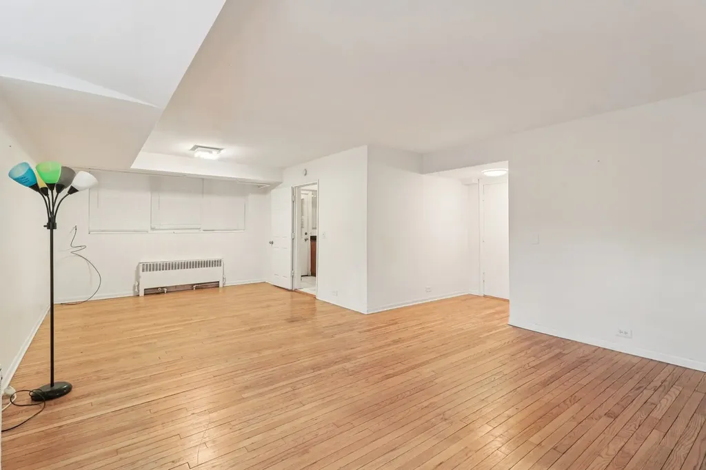 5325 North Francisco Avenue Chicago IL 60625