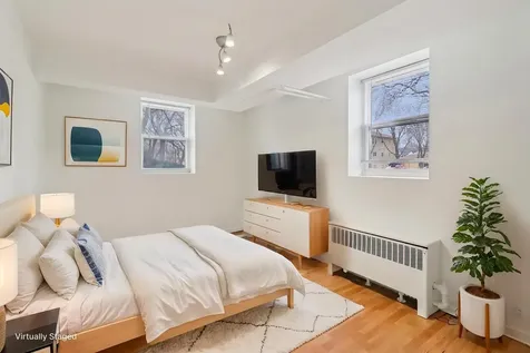 5325 North Francisco Avenue Chicago IL 60625