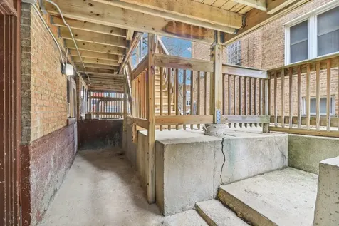 5325 North Francisco Avenue Chicago IL 60625