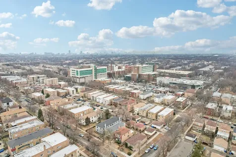 5325 North Francisco Avenue Chicago IL 60625