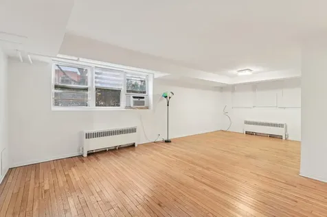 5325 North Francisco Avenue Chicago IL 60625