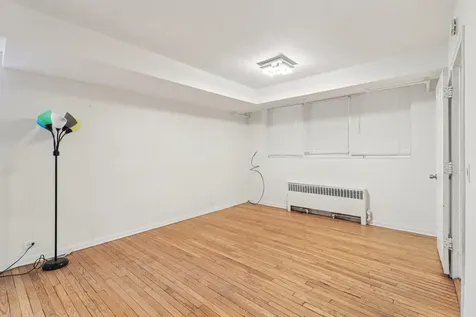 5325 North Francisco Avenue Chicago IL 60625