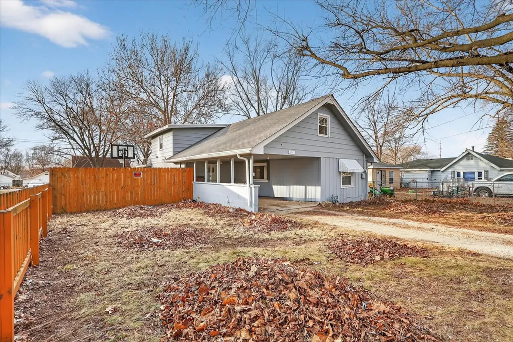 2929 Sewell Street Rockford IL 61109